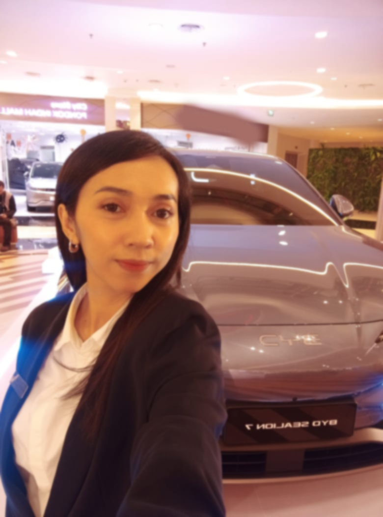 Ratna - Brand Consultant